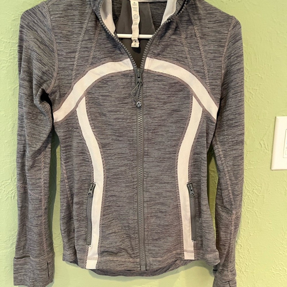 Lululemon Define Jacket size 6